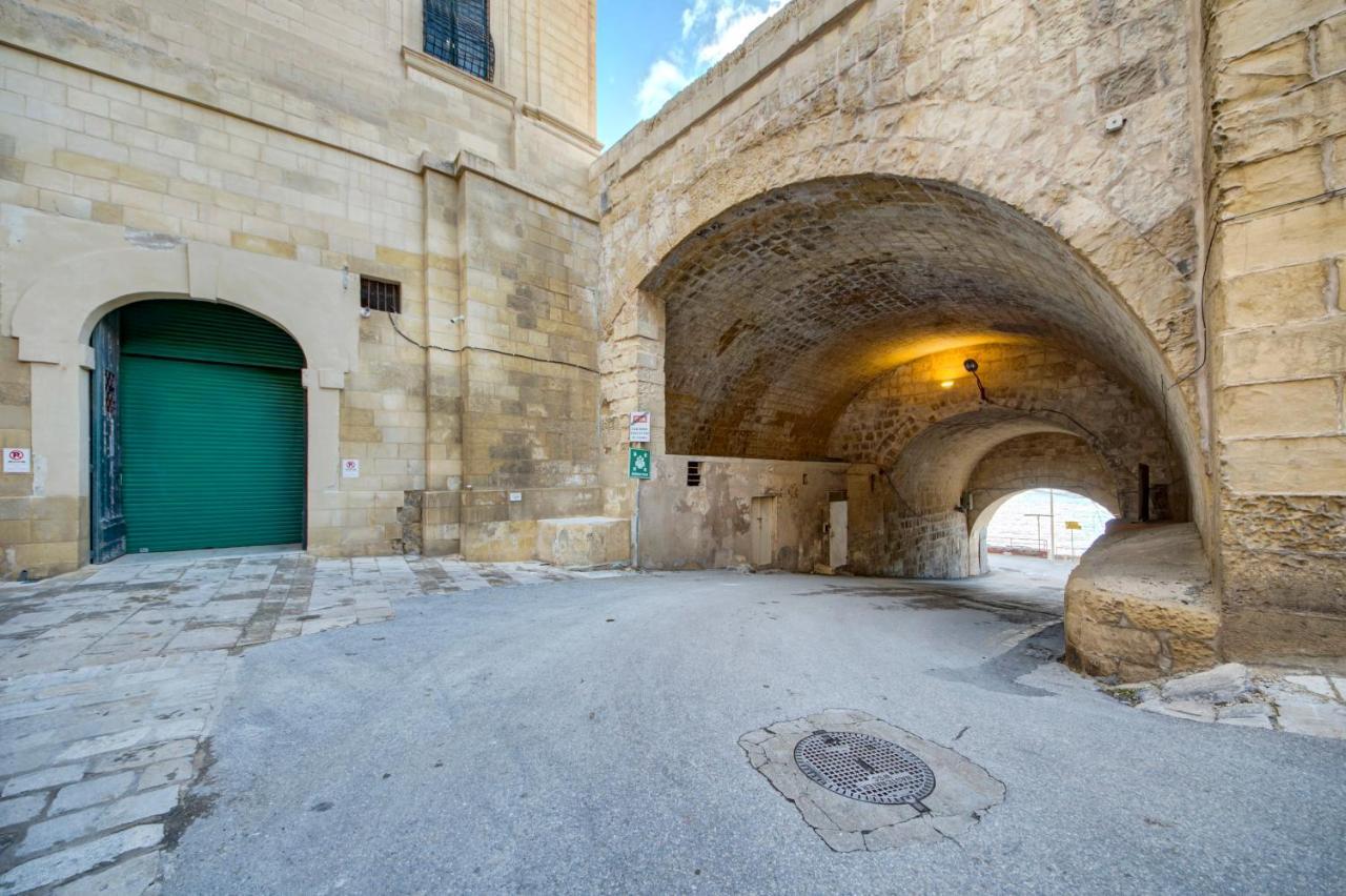 Sally Port 29 Valeta Exterior foto